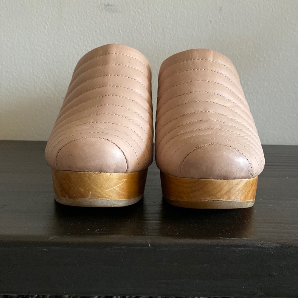 Beklina clogs